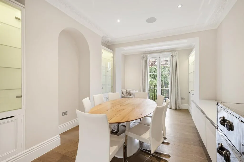 4 bedroom terraced house for rent