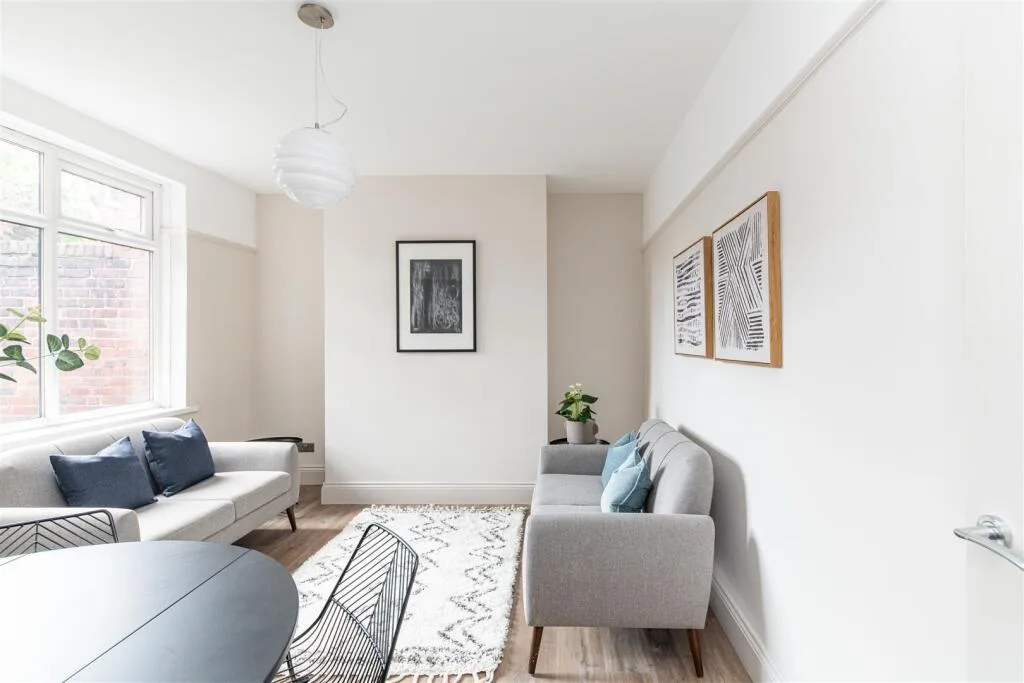 2 bedroom flat for rent