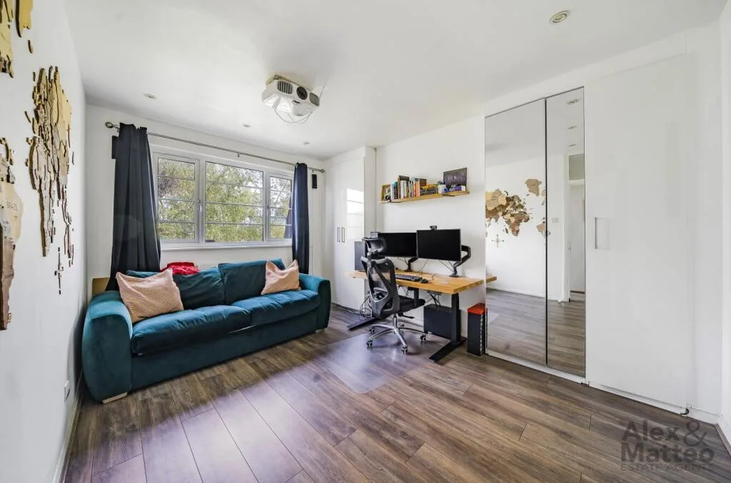 3 bedroom flat for rent