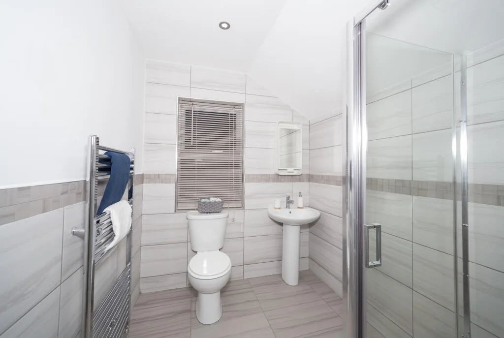 1 bedroom house share for rent