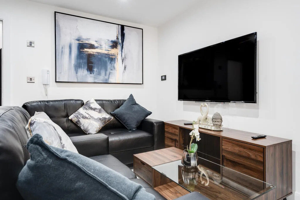1 bedroom house share for rent