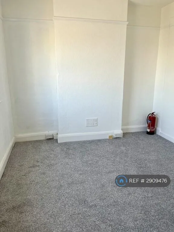 1 bedroom flat share for rent