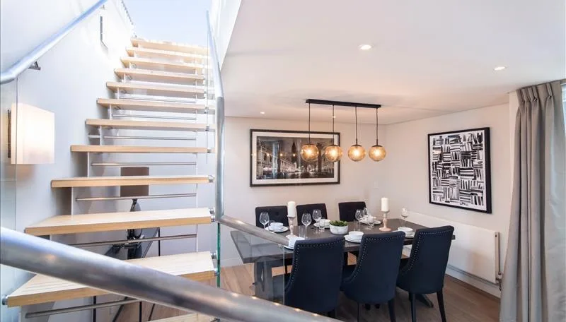 4 bedroom flat for rent