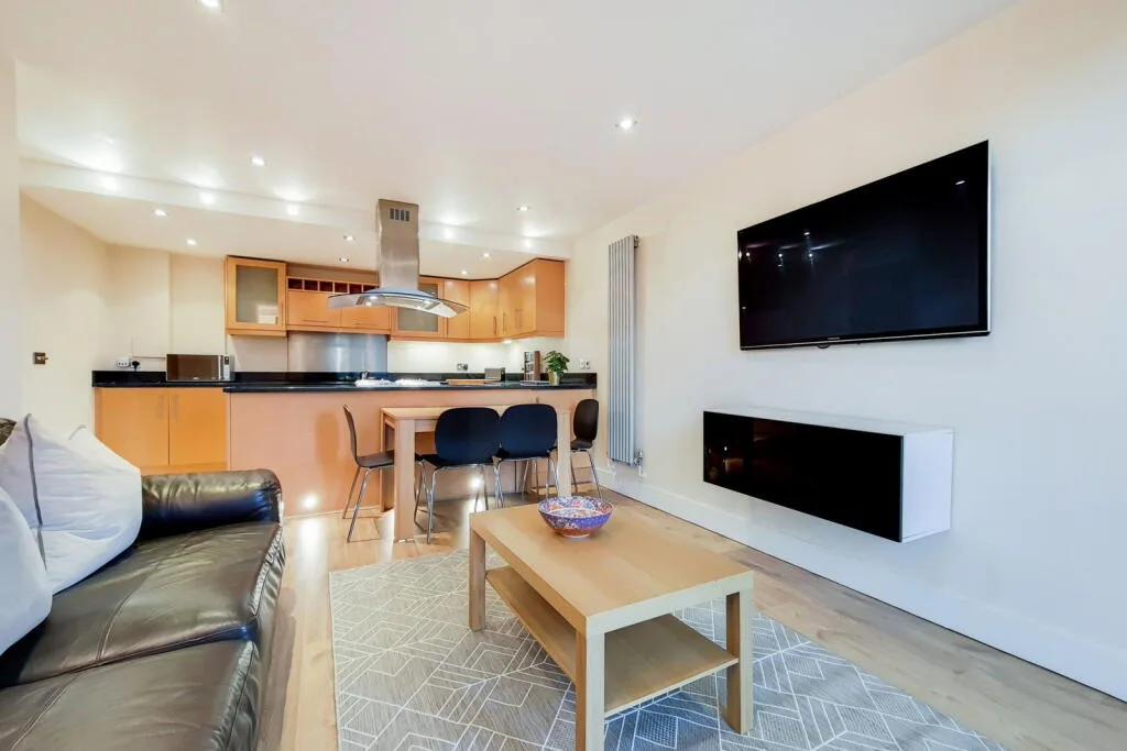 2 bedroom flat for rent