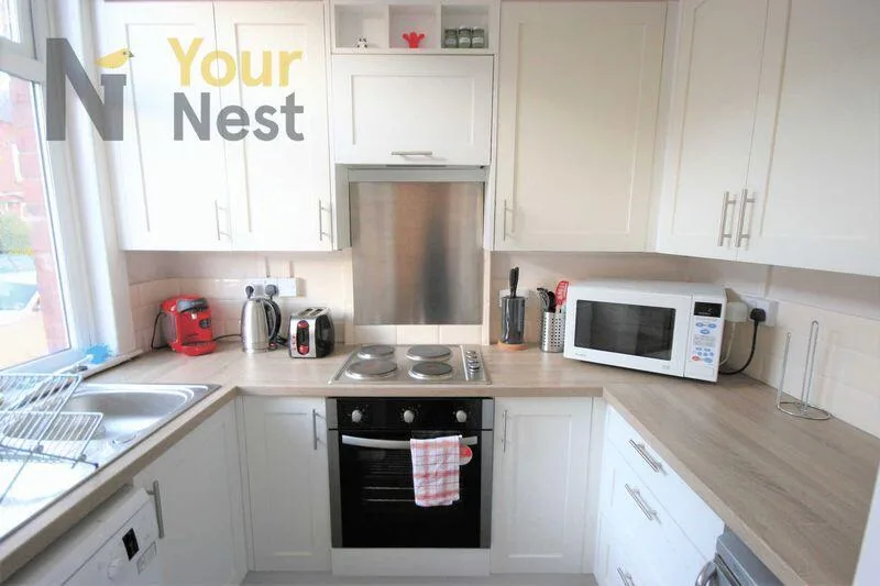 4 bedroom terraced house for rent