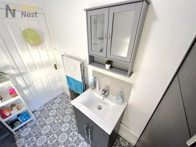 4 bedroom terraced house for rent