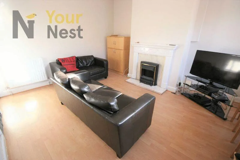 4 bedroom terraced house for rent