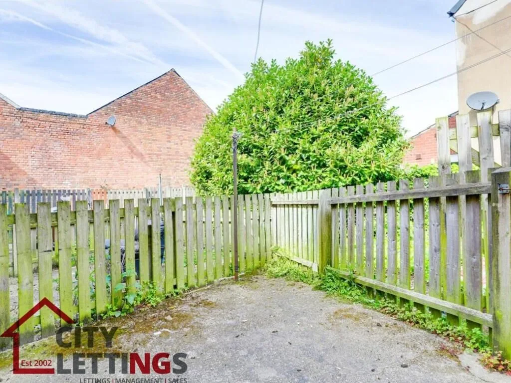 2 bedroom terraced house for rent