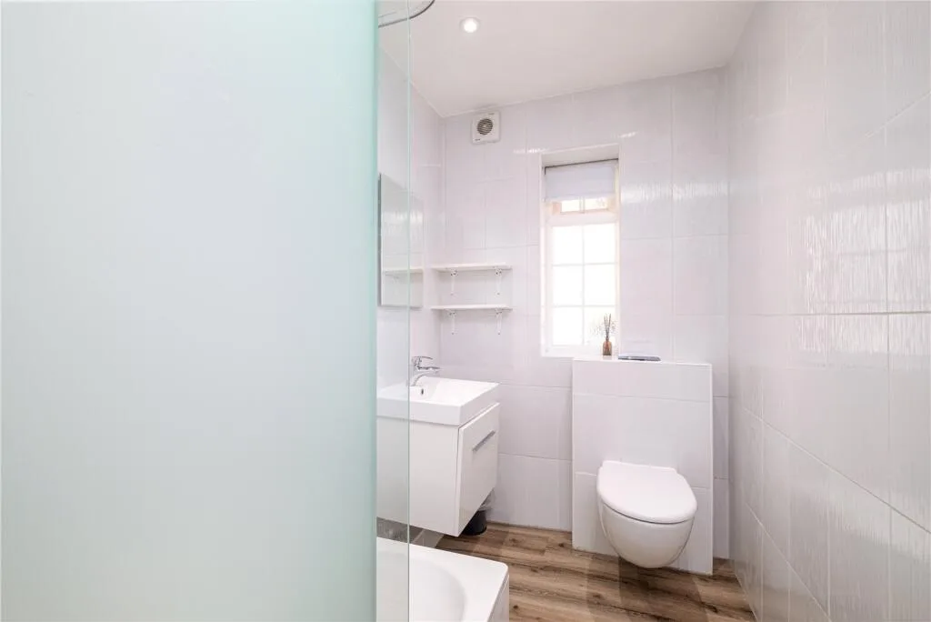 3 bedroom maisonette for rent