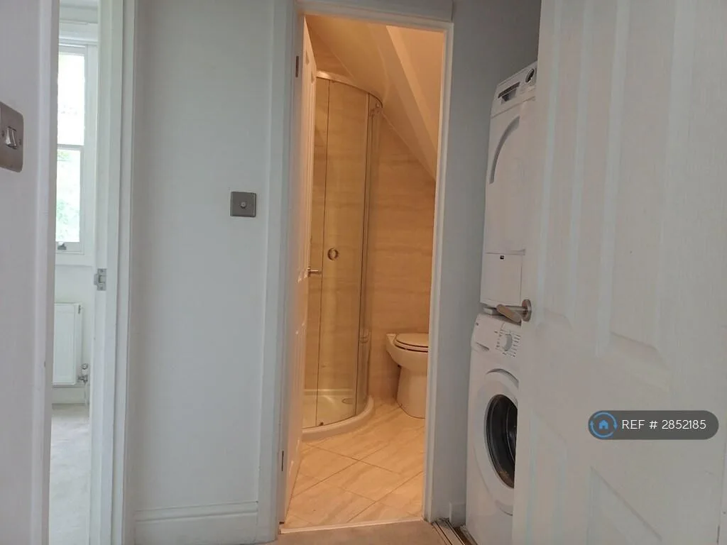 2 bedroom penthouse for rent