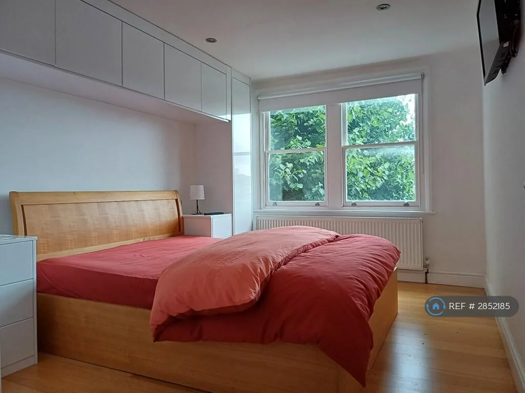 2 bedroom penthouse for rent