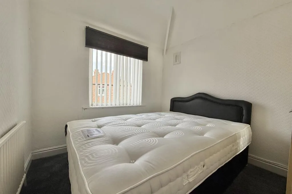 3 bedroom semi-detached house for rent
