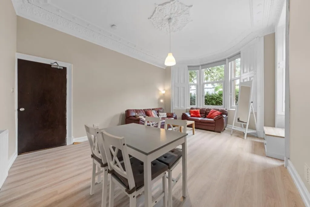 3 bedroom flat for rent