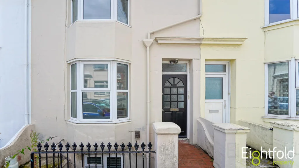 6 bedroom terraced house for rent