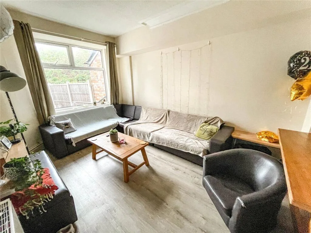 1 bedroom semi-detached house for rent