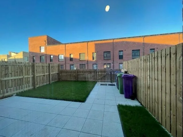 3 bedroom town house for rent