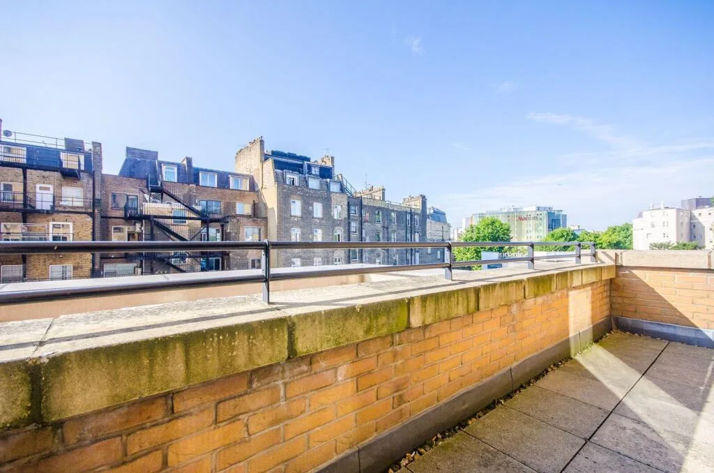 2 bedroom flat for rent