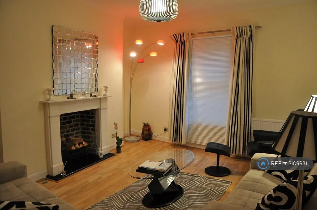 4 bedroom flat for rent