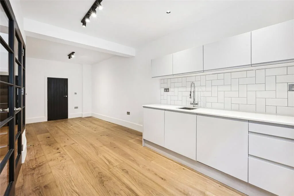 3 bedroom detached house for rent