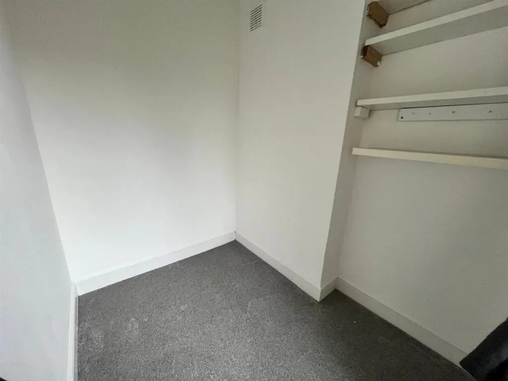 2 bedroom house for rent