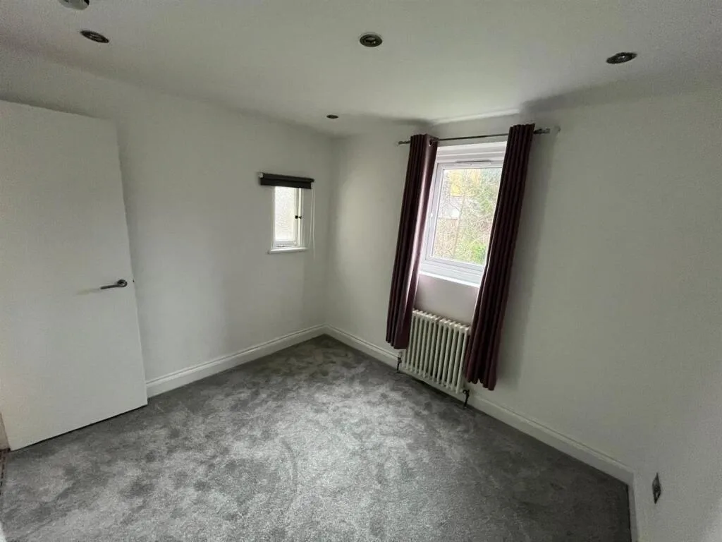 2 bedroom house for rent