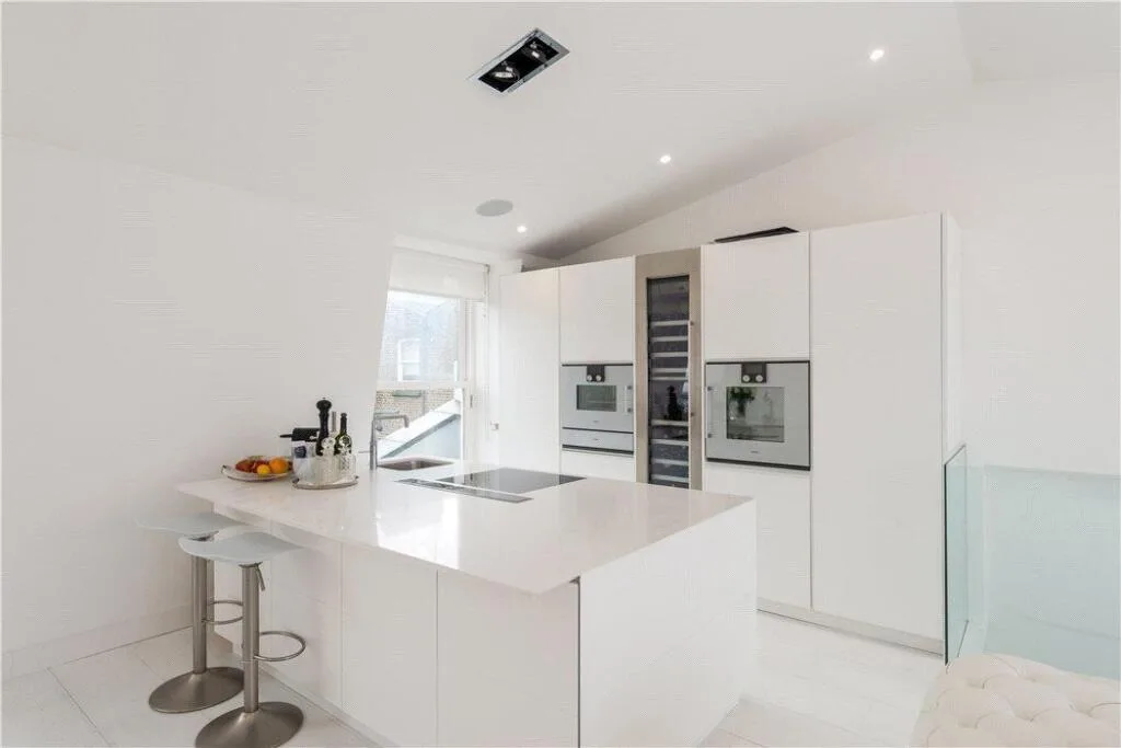 3 bedroom flat for rent