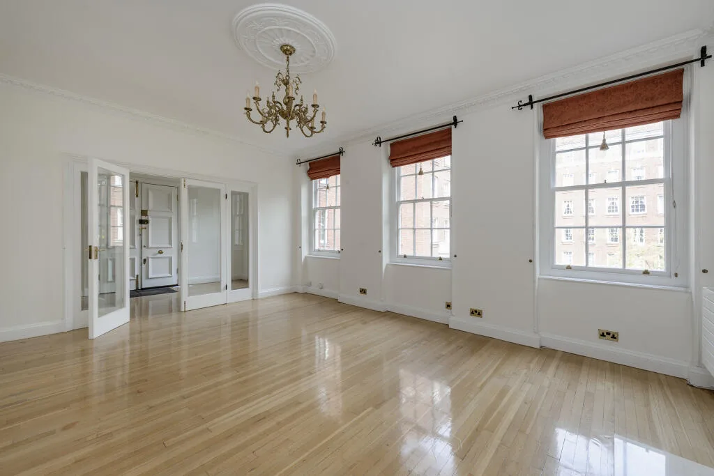 4 bedroom flat for rent