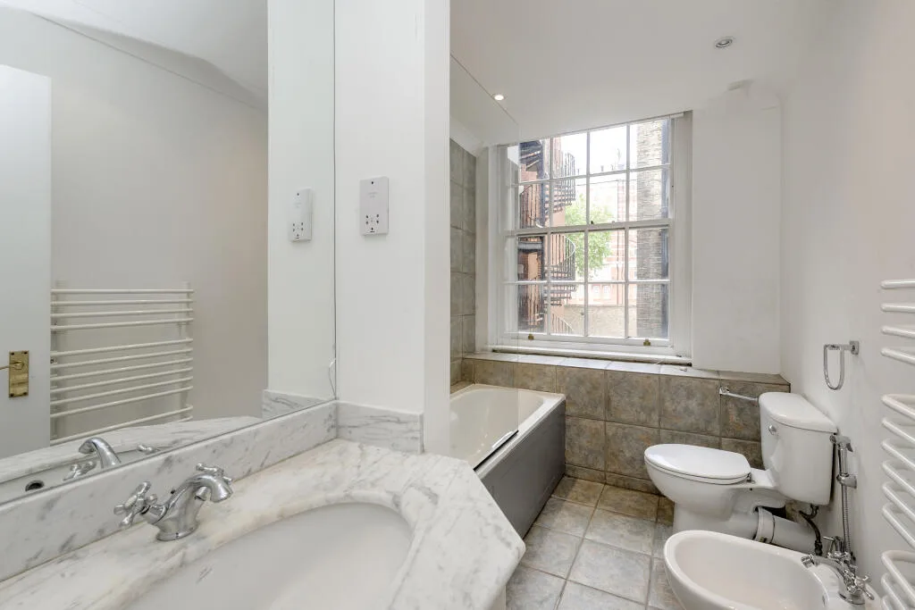 4 bedroom flat for rent