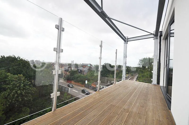 2 bedroom penthouse for rent