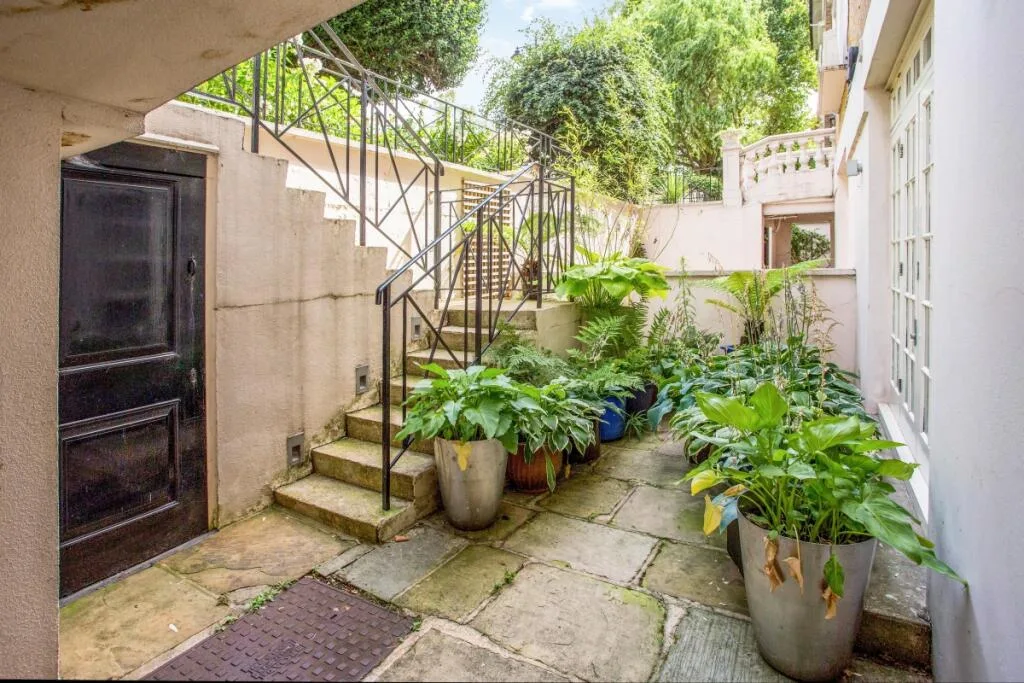 2 bedroom flat for rent