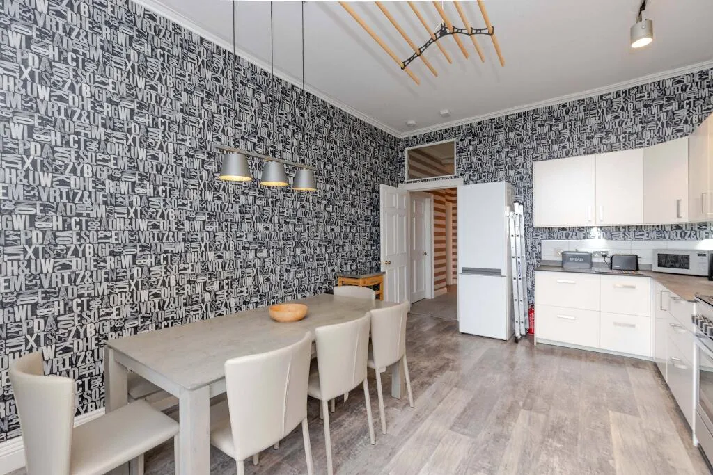 4 bedroom apartment for rent