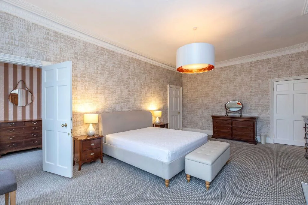 4 bedroom apartment for rent