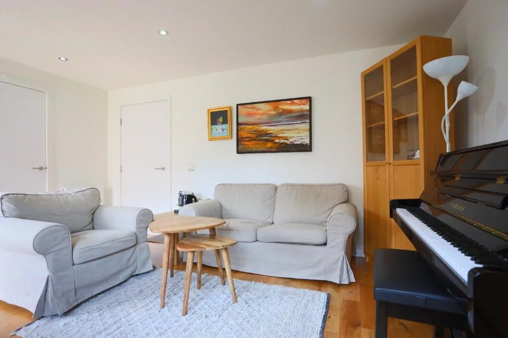 2 bedroom maisonette for rent