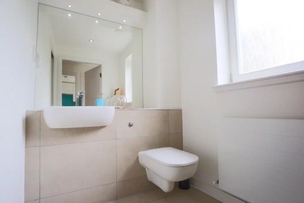 2 bedroom maisonette for rent