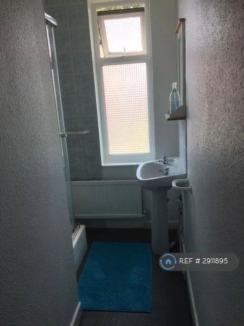 1 bedroom house share for rent