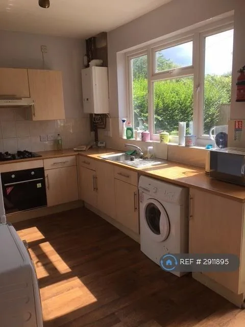 1 bedroom house share for rent