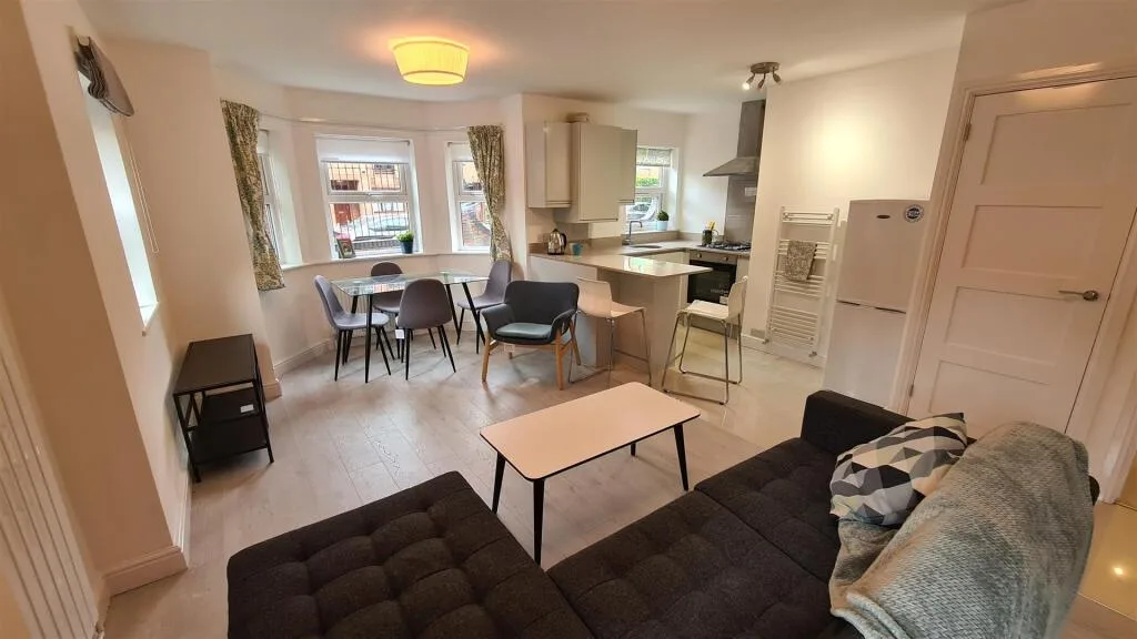 2 bedroom flat for rent