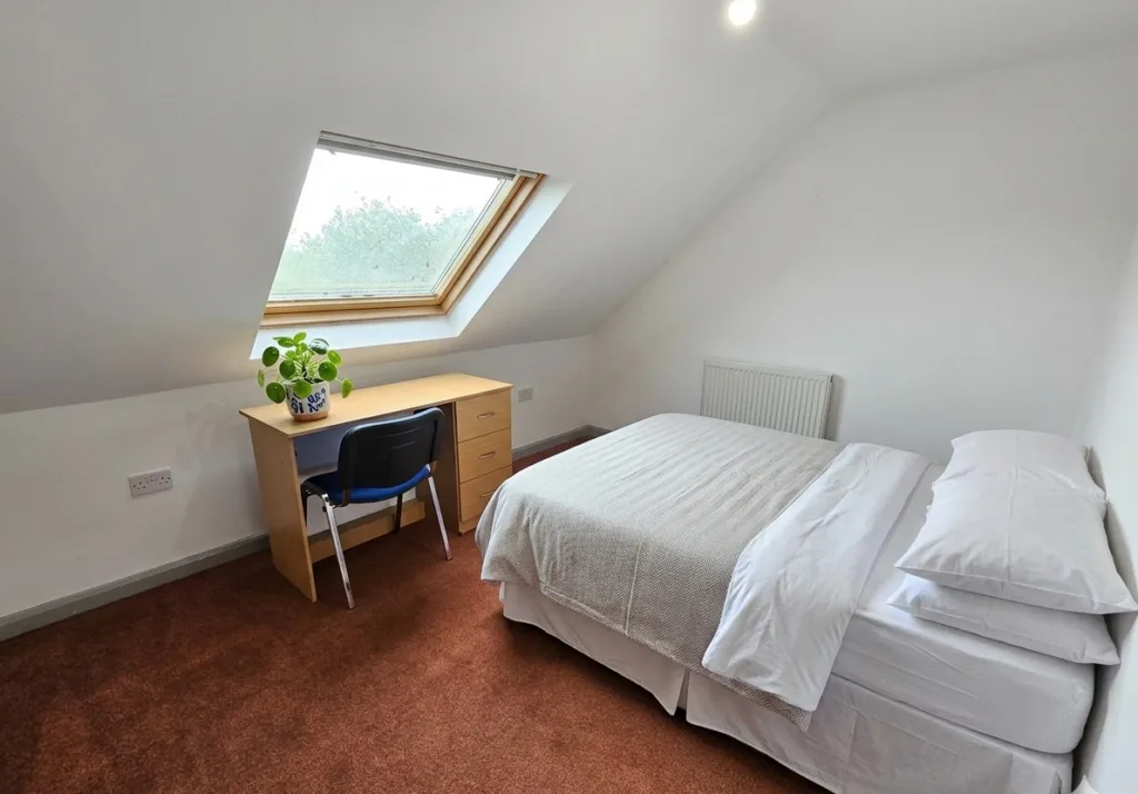 6 bedroom terraced house for rent
