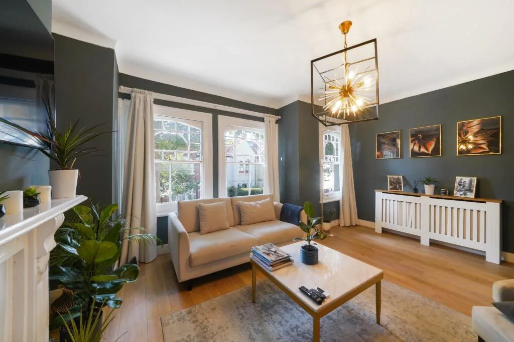 3 bedroom flat for rent