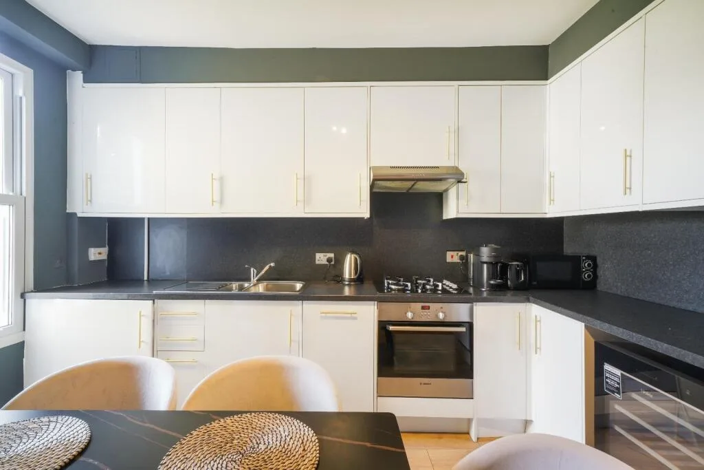 3 bedroom flat for rent