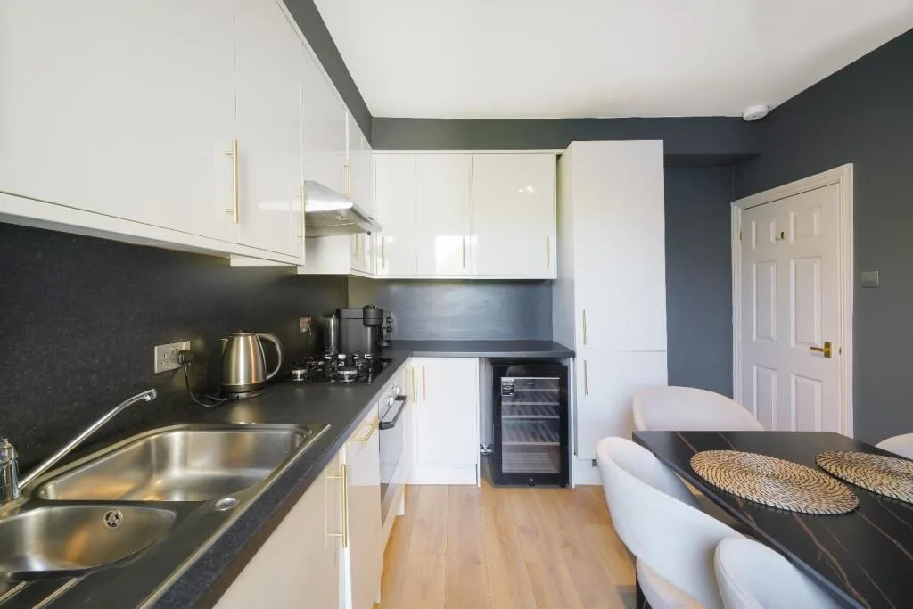 3 bedroom flat for rent