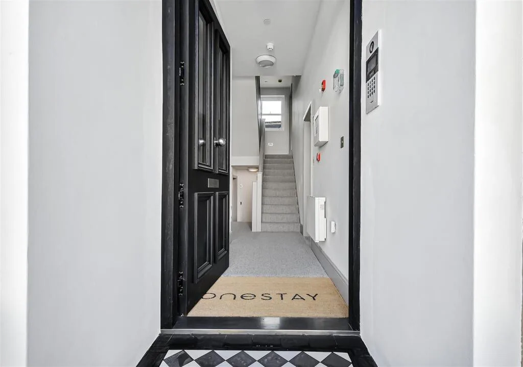Studio flat for rent