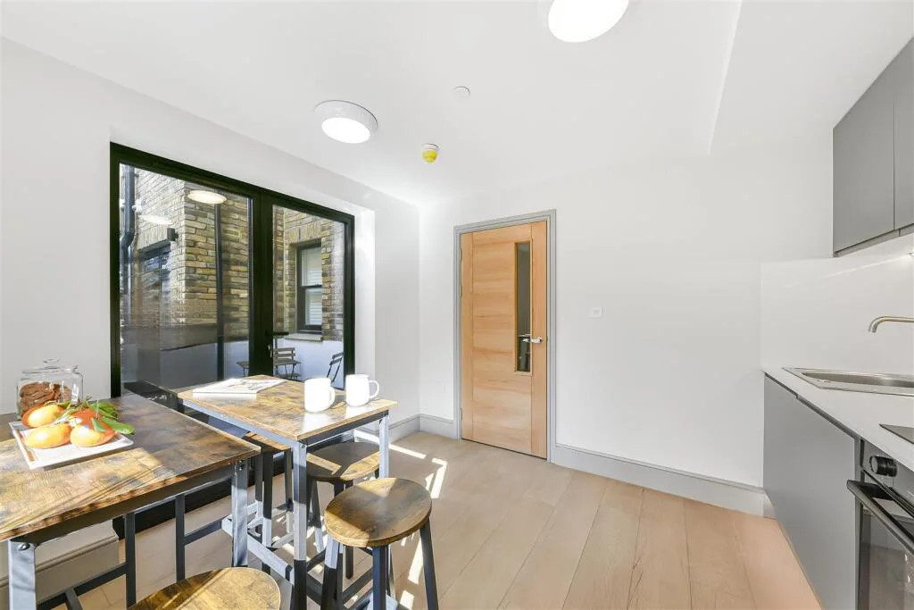 Studio flat for rent