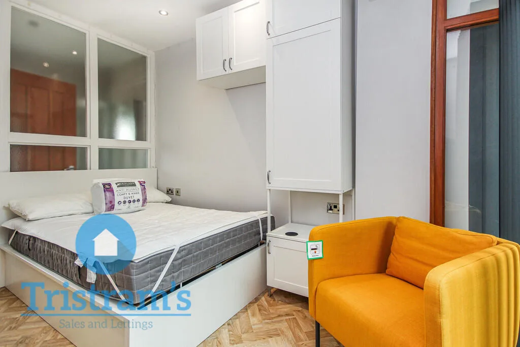 1 bedroom house share for rent