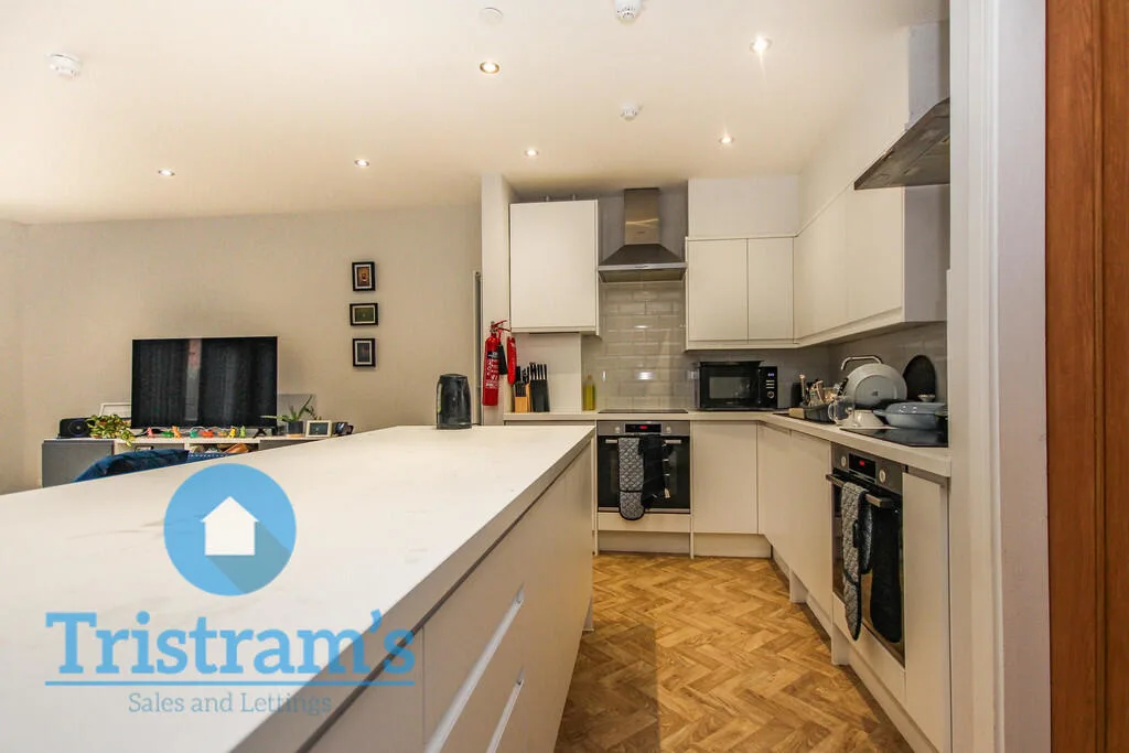 1 bedroom house share for rent