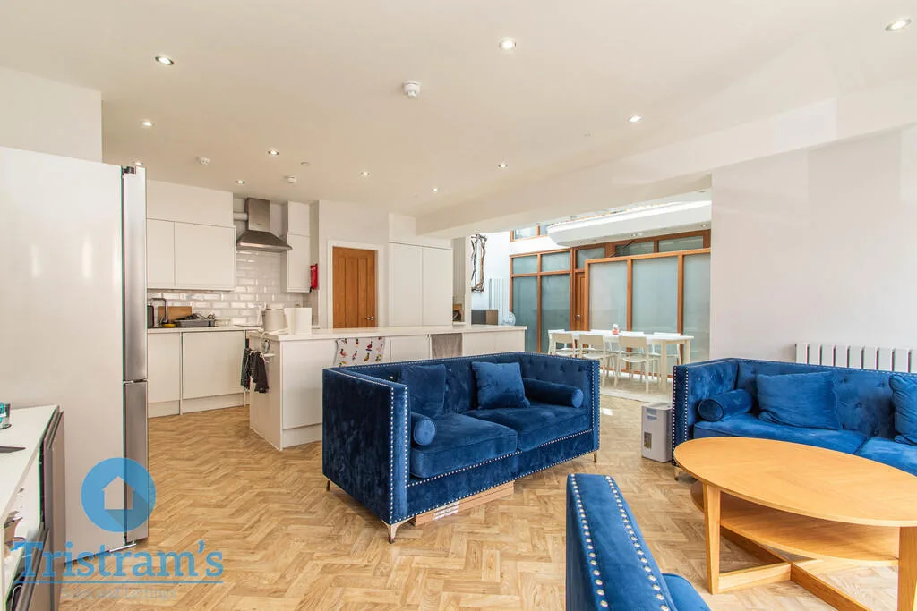 1 bedroom house share for rent