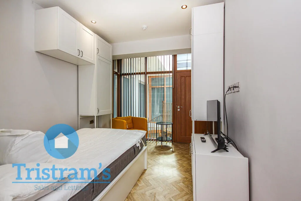 1 bedroom house share for rent