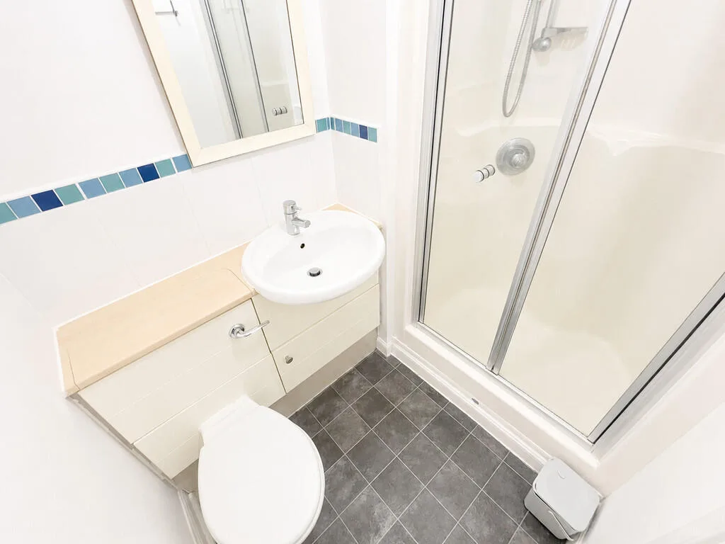 2 bedroom ground floor flat for rent