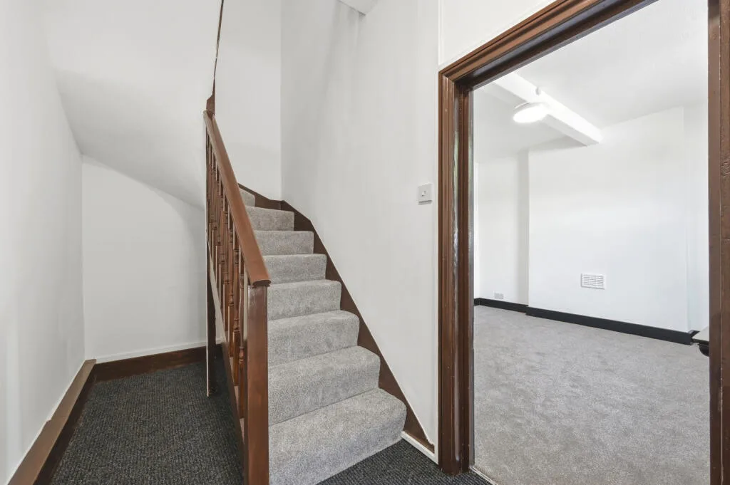 2 bedroom house for rent