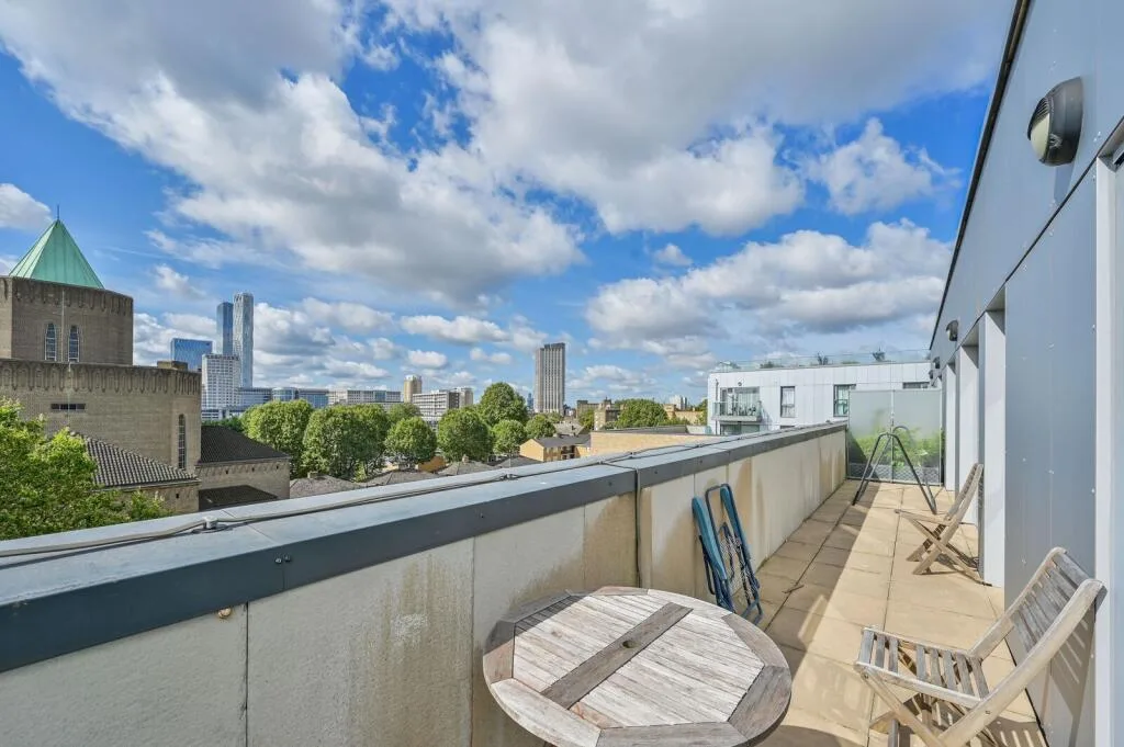3 bedroom flat for rent